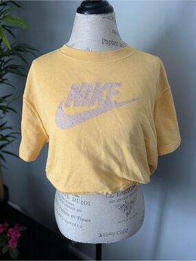 Nike shirt size medium women Yellow with Logo Crop
